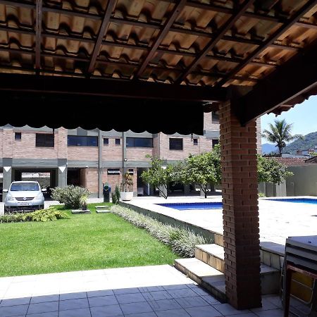 Apartamento Praia Centro ウバトゥバ エクステリア 写真