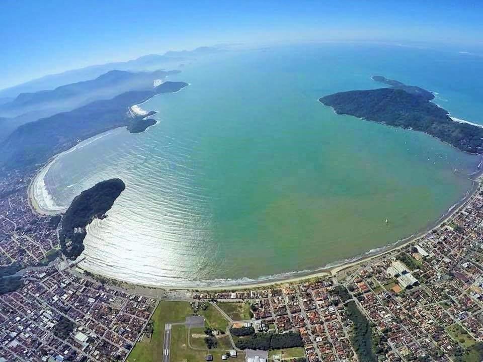 Apartamento Praia Centro ウバトゥバ エクステリア 写真
